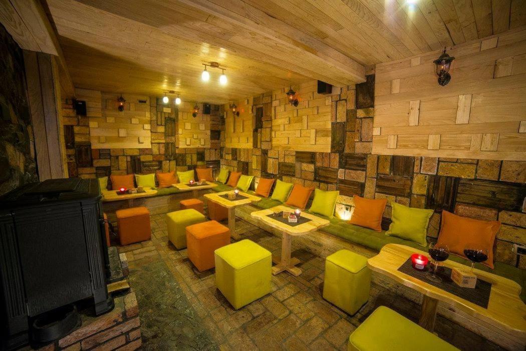 Отель Drugarska Prica-Lana Яхорина Экстерьер фото